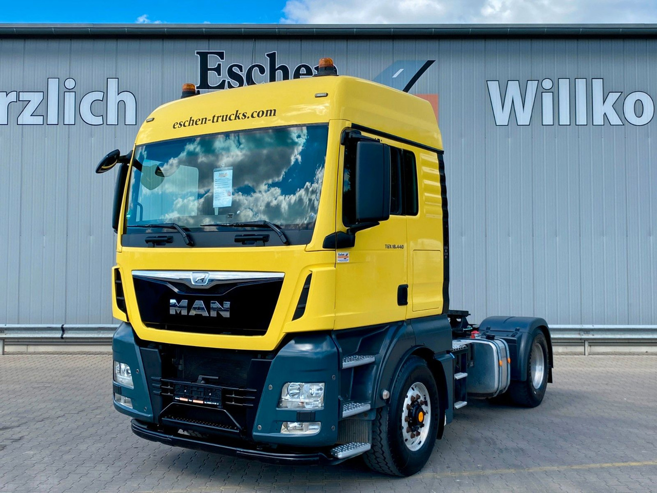 MAN TGX 18.440 4x4 HYDRO | XLX*2x Hydraulik*Retarder - Tracteur routier: photos 1 MAN TGX 18.440 4x4 HYDRO | XLX*2x Hydraulik*Retarder - Tracteur routier: photos 1