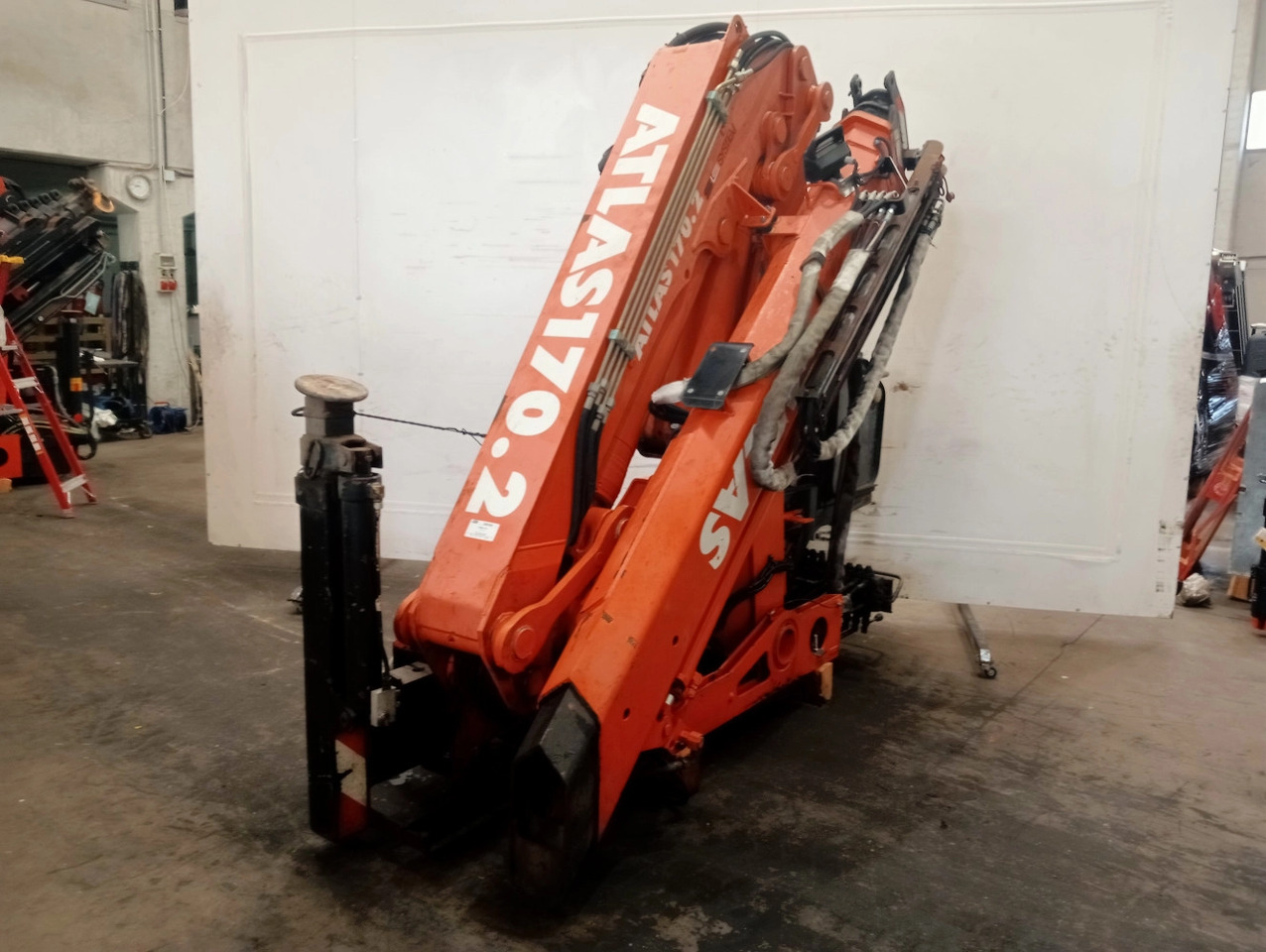 Grúa ATLAS AK170.2 A2 - Grue auxiliaire pour Camion: photos 4 Grúa ATLAS AK170.2 A2 - Grue auxiliaire pour Camion: photos 4