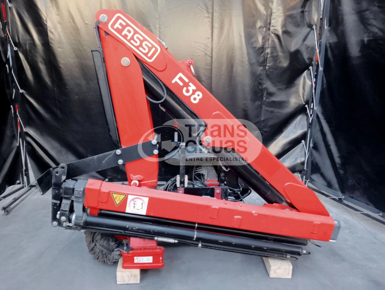 Grúa Fassi F38AF - Grue auxiliaire pour Camion: photos 2 Grúa Fassi F38AF - Grue auxiliaire pour Camion: photos 2