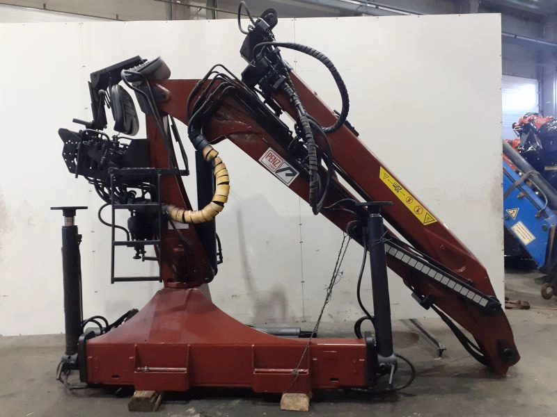 Grúa PENZ 11L - Grue auxiliaire pour Camion: photos 2 Grúa PENZ 11L - Grue auxiliaire pour Camion: photos 2