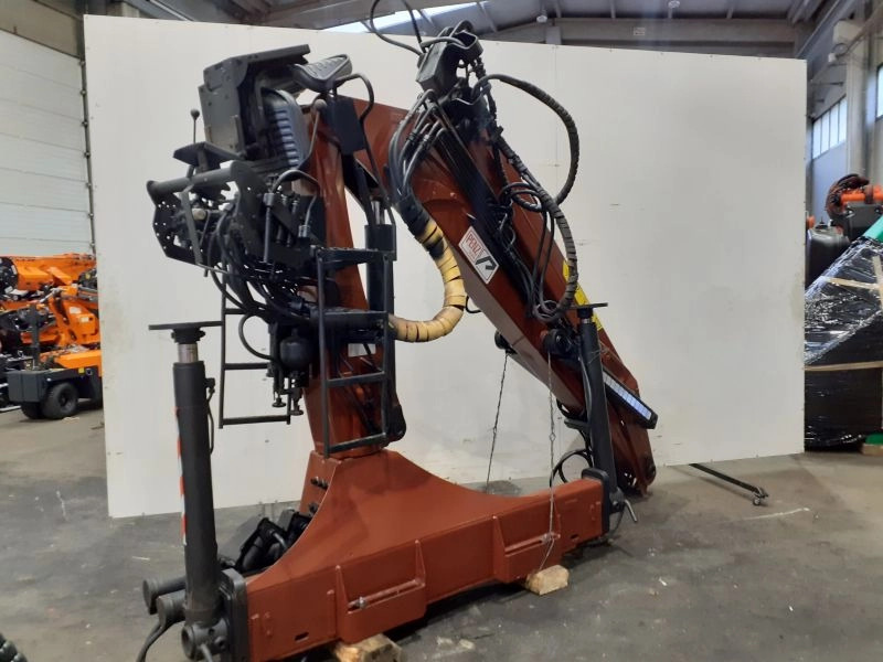 Grúa PENZ 11L - Grue auxiliaire pour Camion: photos 4 Grúa PENZ 11L - Grue auxiliaire pour Camion: photos 4