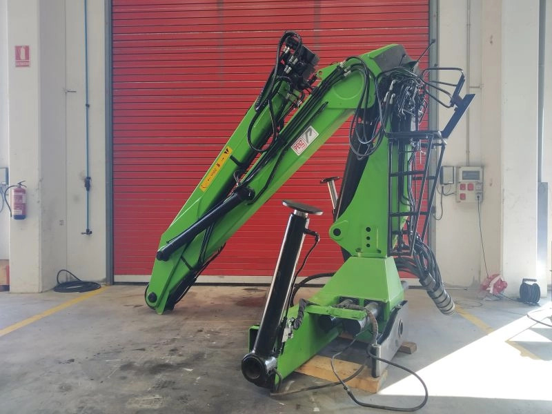 Grúa PENZ 16000 HL - Grue auxiliaire pour Camion: photos 1 Grúa PENZ 16000 HL - Grue auxiliaire pour Camion: photos 1