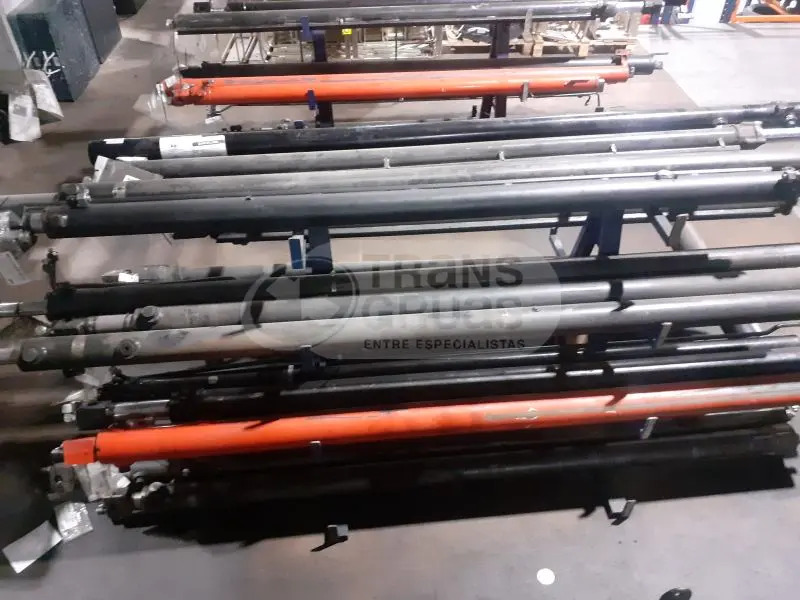 Grúa PM 23 solo para recambios - Grue auxiliaire pour Camion: photos 2 Grúa PM 23 solo para recambios - Grue auxiliaire pour Camion: photos 2