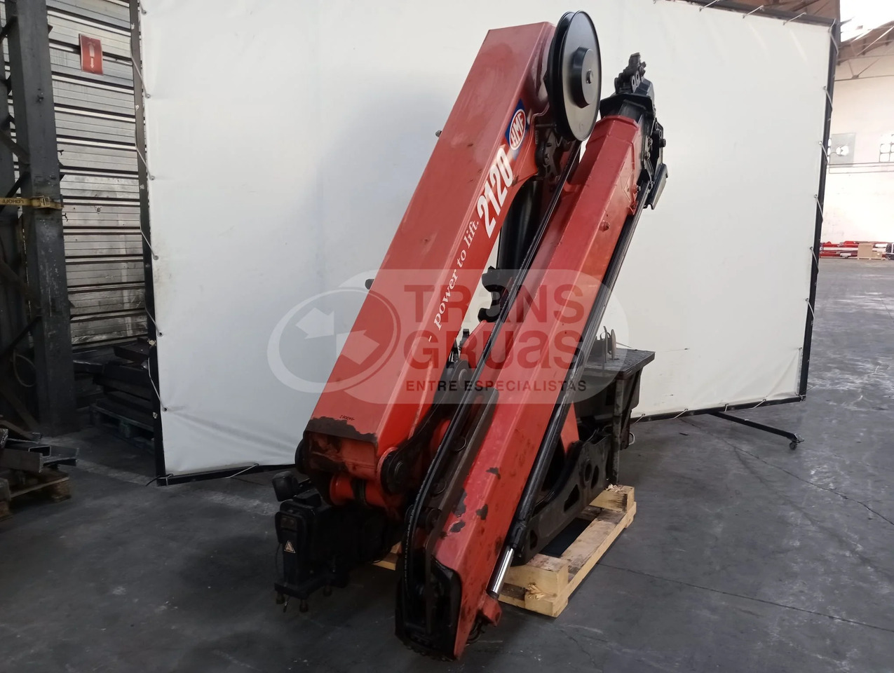 Grúa hidráulica HMF 2120 K RC - Grue auxiliaire: photos 2 Grúa hidráulica HMF 2120 K RC - Grue auxiliaire: photos 2