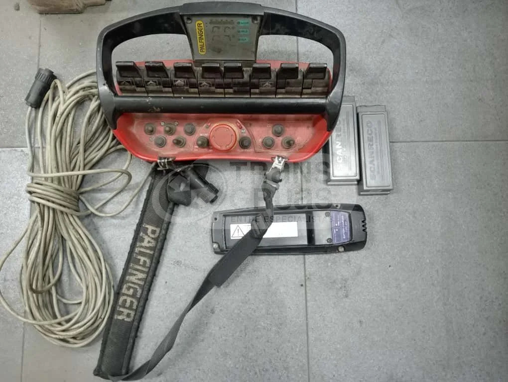 Grúa hidráulica Palfinger PK 27000 - Grue auxiliaire: photos 1 Grúa hidráulica Palfinger PK 27000 - Grue auxiliaire: photos 1