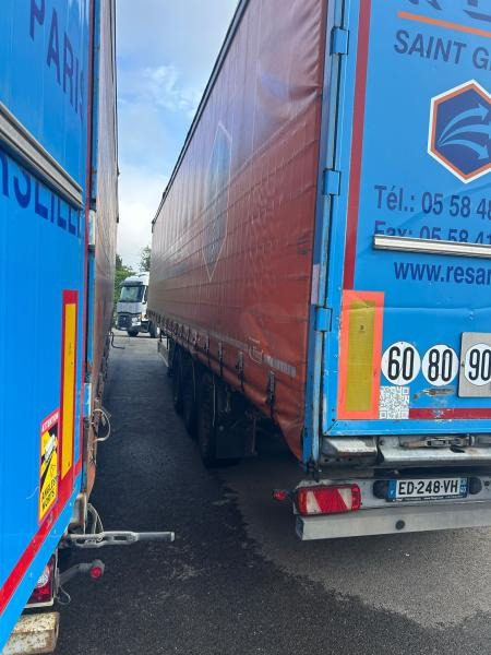 Fliegl - Semi-remorque rideaux coulissants: photos 5 Fliegl - Semi-remorque rideaux coulissants: photos 5