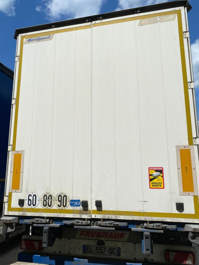 Fruehauf - Semi-remorque rideaux coulissants: photos 2 Fruehauf - Semi-remorque rideaux coulissants: photos 2