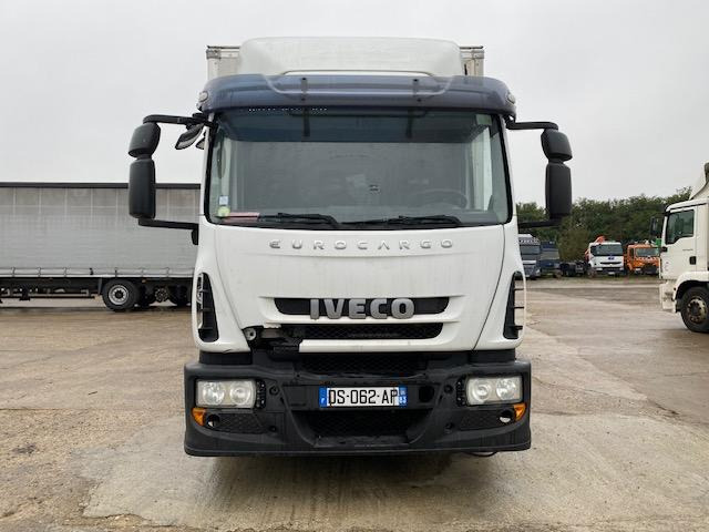 Iveco Eurocargo 120E22 - Camion fourgon: photos 2 Iveco Eurocargo 120E22 - Camion fourgon: photos 2