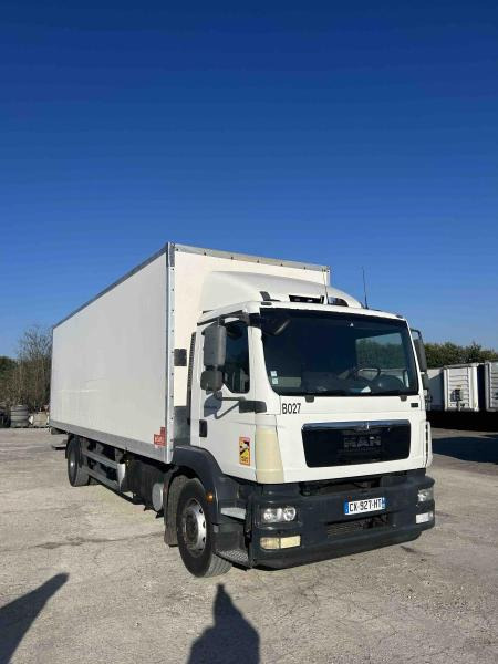 MAN TGM 18.250 - Camion fourgon: photos 1 MAN TGM 18.250 - Camion fourgon: photos 1