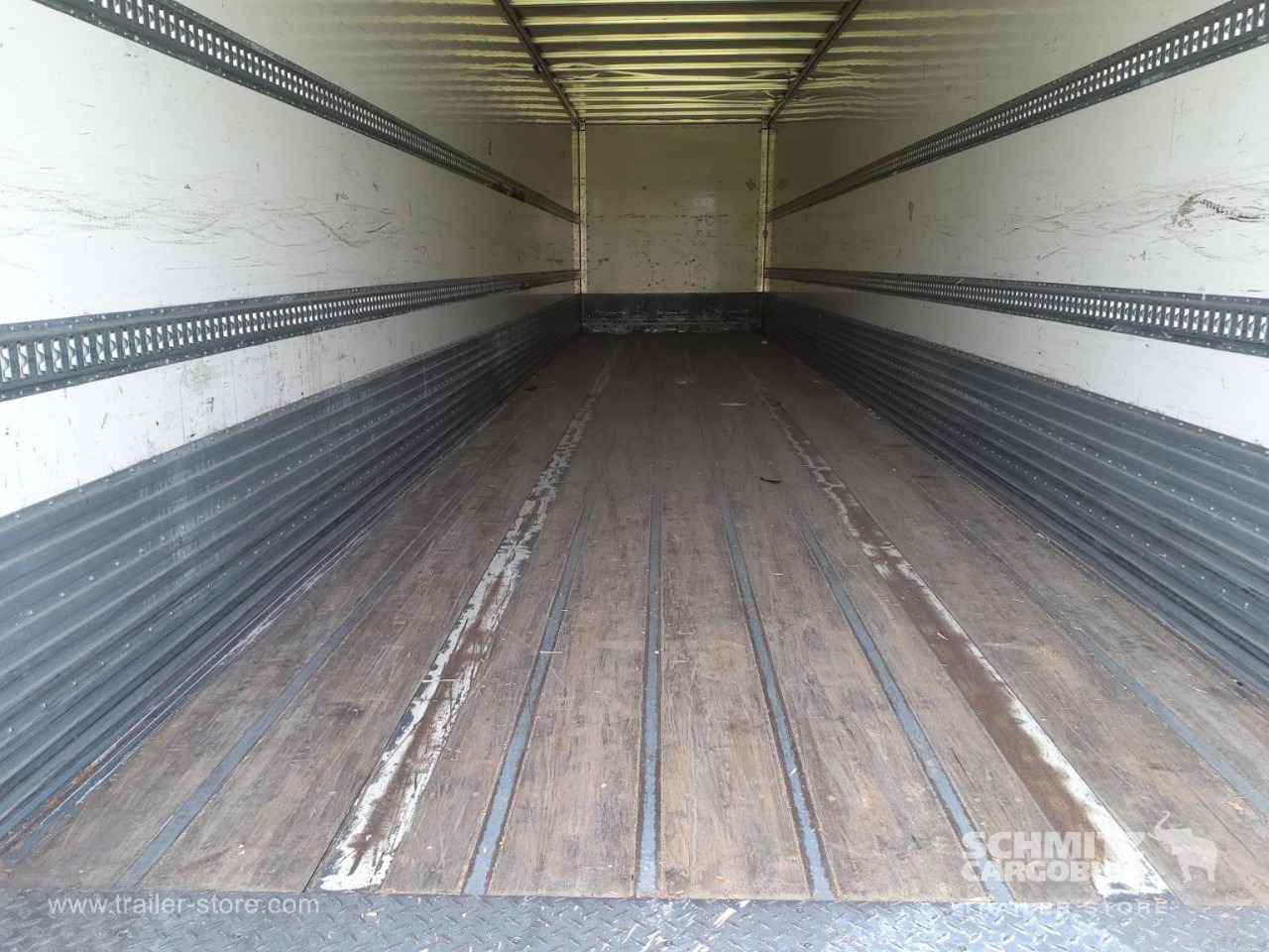 FRUEHAUF Dryfreight Standard Roller shutter door - Semi-remorque fourgon: photos 3 FRUEHAUF Dryfreight Standard Roller shutter door - Semi-remorque fourgon: photos 3