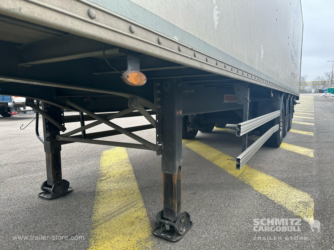 FRUEHAUF Dryfreight Standard Roller shutter door en crédit-bail FRUEHAUF Dryfreight Standard Roller shutter door: photos 12