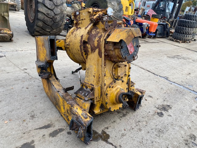 CAT 3P-3057 / 3P-9094 / CAT 988 B - 50W3275 - Boîte de vitesse pour Engins de chantier: photos 2 CAT 3P-3057 / 3P-9094 / CAT 988 B - 50W3275 - Boîte de vitesse pour Engins de chantier: photos 2