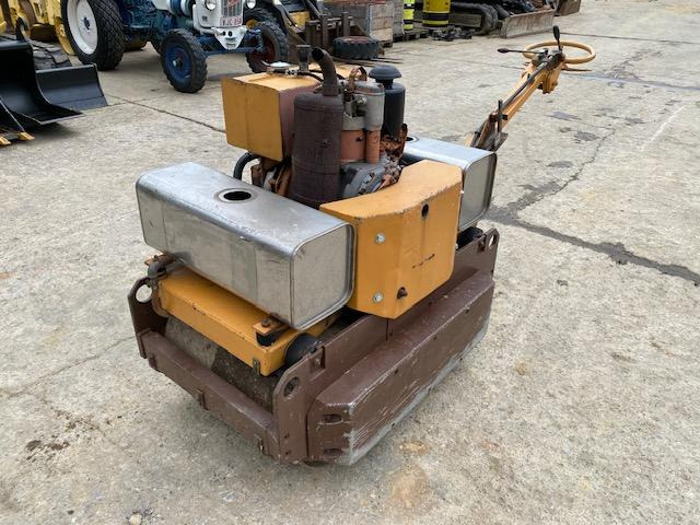 Case Vibromax W 70 - Mini compacteur: photos 1 Case Vibromax W 70 - Mini compacteur: photos 1