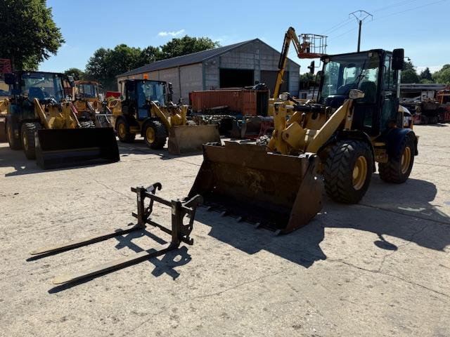 Cat 908 H - Chargeuse sur pneus: photos 1 Cat 908 H - Chargeuse sur pneus: photos 1