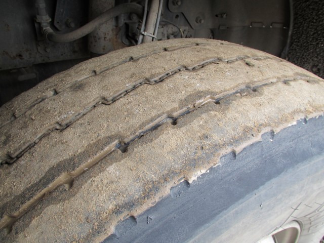 Tracteur routier Scania 124C.420 6x4: photos 12 Tracteur routier Scania 124C.420 6x4: photos 12