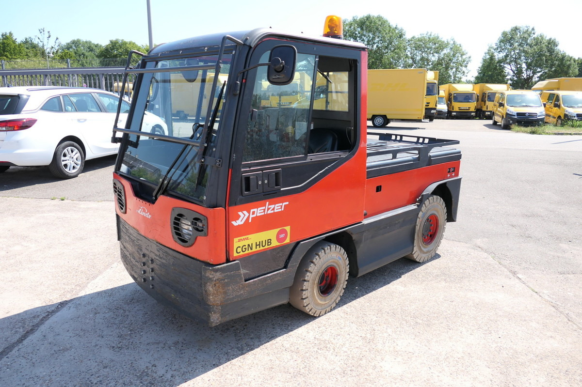 LINDE P250 Schlepper AHK Batterie 24/2021 Schiebetüren - Autre matériel: photos 2 LINDE P250 Schlepper AHK Batterie 24/2021 Schiebetüren - Autre matériel: photos 2