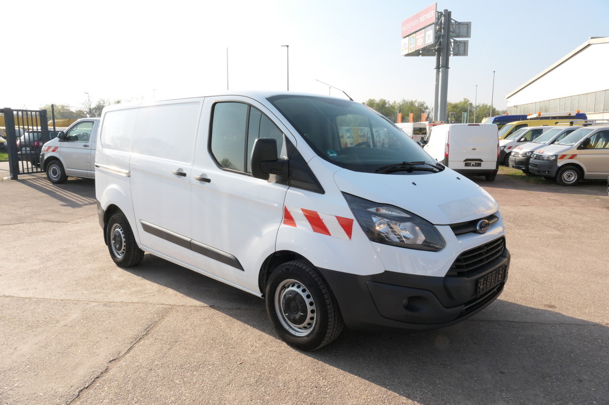 FORD Transit Custom 290 2.0 TDCi KLIMA TEMPOMAT AHK W - Fourgonnette: photos 3 FORD Transit Custom 290 2.0 TDCi KLIMA TEMPOMAT AHK W - Fourgonnette: photos 3