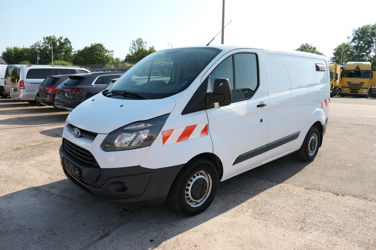 FORD Transit Custom 290 2.0 TDCi KLIMA TEMPOMAT AHK W - Fourgonnette: photos 3 FORD Transit Custom 290 2.0 TDCi KLIMA TEMPOMAT AHK W - Fourgonnette: photos 3
