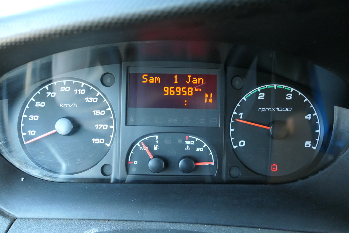 Fourgon grand volume IVECO Daily 35 S11 C30C AUTOMATIK KAMERA Regale LUFT D: photos 11