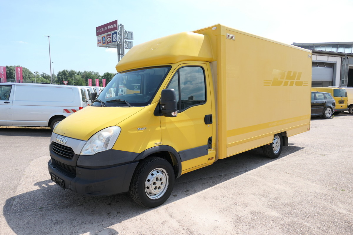 IVECO Daily 35 S11 C30C AUTOMATIK KAMERA Regale LUFT D - Fourgon grand volume: photos 1 IVECO Daily 35 S11 C30C AUTOMATIK KAMERA Regale LUFT D - Fourgon grand volume: photos 1
