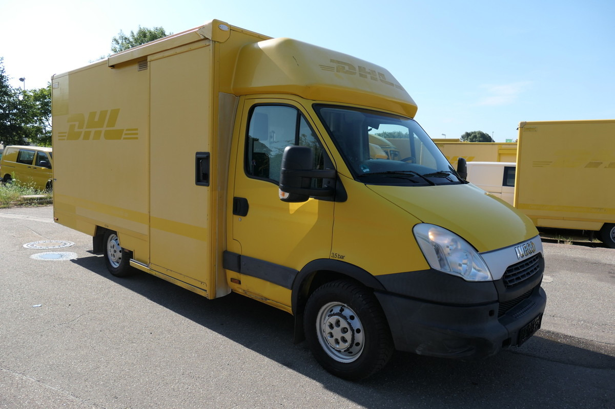 IVECO Daily 35 S11 C30C AUTOMATIK KAMERA Regale LUFT D - Fourgon grand volume: photos 2 IVECO Daily 35 S11 C30C AUTOMATIK KAMERA Regale LUFT D - Fourgon grand volume: photos 2