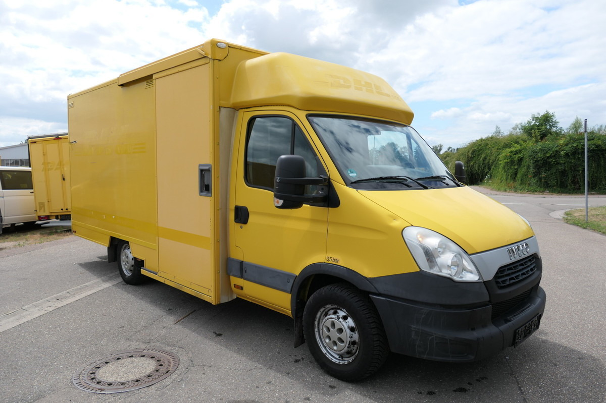 IVECO Daily 35 S11 C30C AUTOMATIK KAMERA Regale LUFT D - Fourgon grand volume: photos 2 IVECO Daily 35 S11 C30C AUTOMATIK KAMERA Regale LUFT D - Fourgon grand volume: photos 2