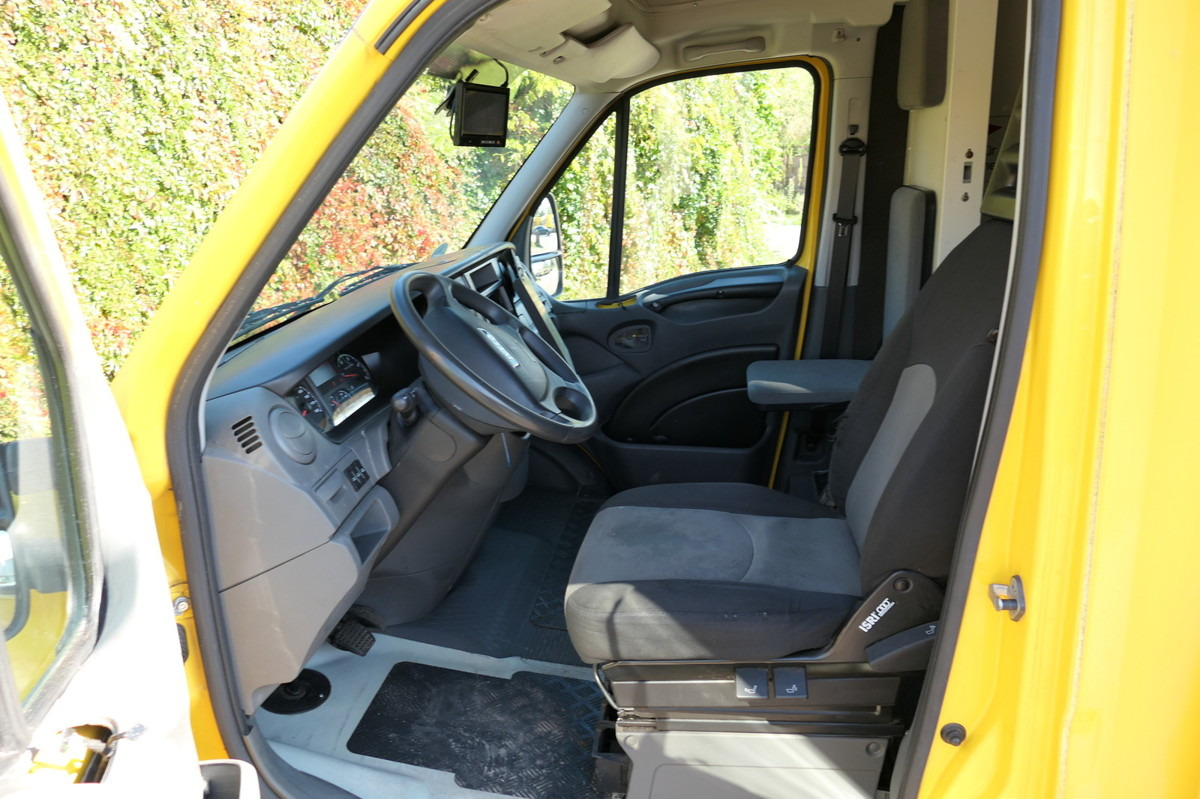 Fourgon grand volume IVECO Daily 35 S11 C30C AUTOMATIK KAMERA Regale LUFT D: photos 5