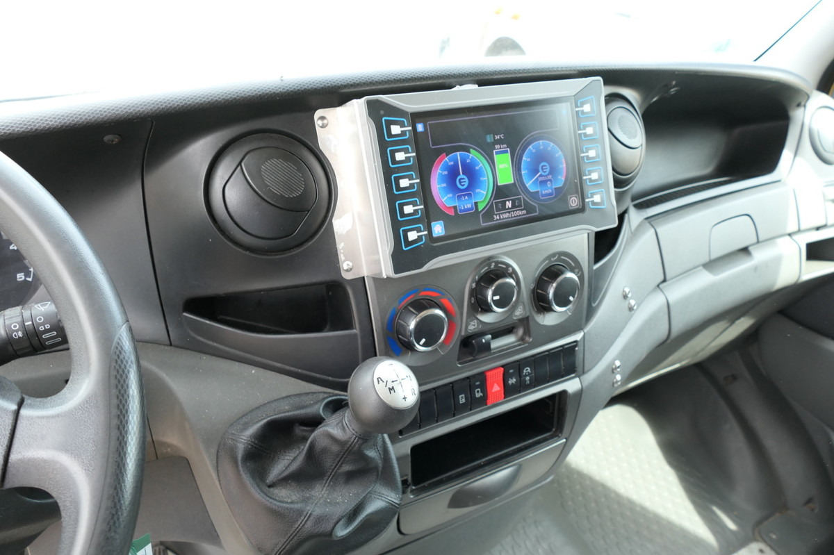 Fourgon grand volume, Utilitaire électrique IVECO Daily 35 S11 C30C ELEKTRO COC Umbau 08/2021 Firm: photos 10
