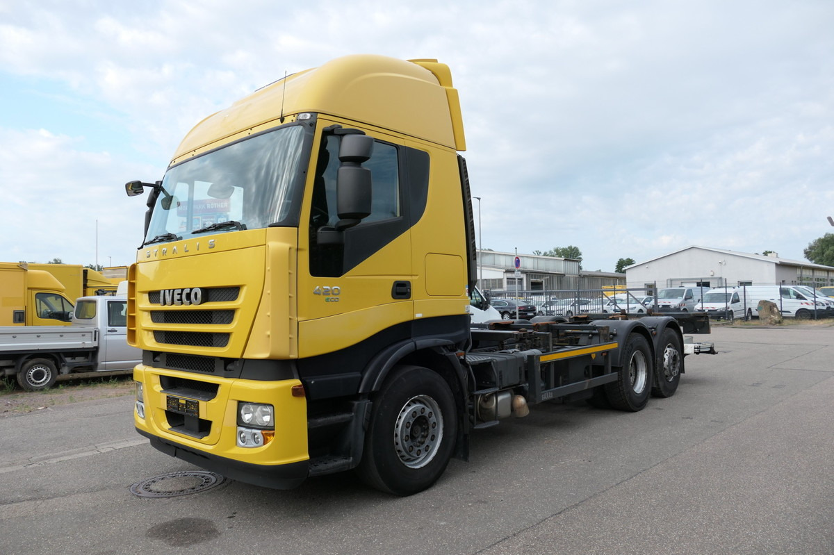 IVECO STRALIS AS 260 S42 Y/FS-CM ECO LBW AHK KLIMA INT - Camion porte-conteneur/ Caisse mobile: photos 1 IVECO STRALIS AS 260 S42 Y/FS-CM ECO LBW AHK KLIMA INT - Camion porte-conteneur/ Caisse mobile: photos 1