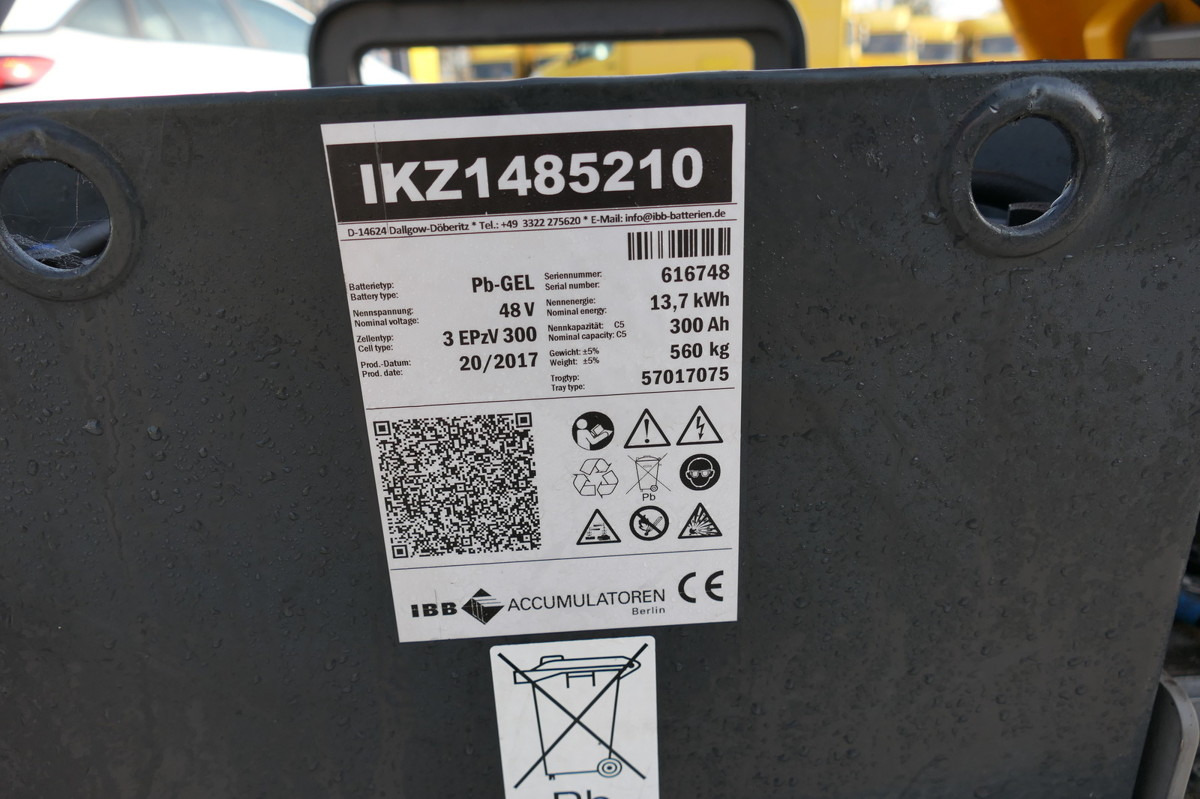 Chariot tracteur JUNGHEINRICH EZS 570 Schlepper Batterie 20/2017: photos 8 Chariot tracteur JUNGHEINRICH EZS 570 Schlepper Batterie 20/2017: photos 8