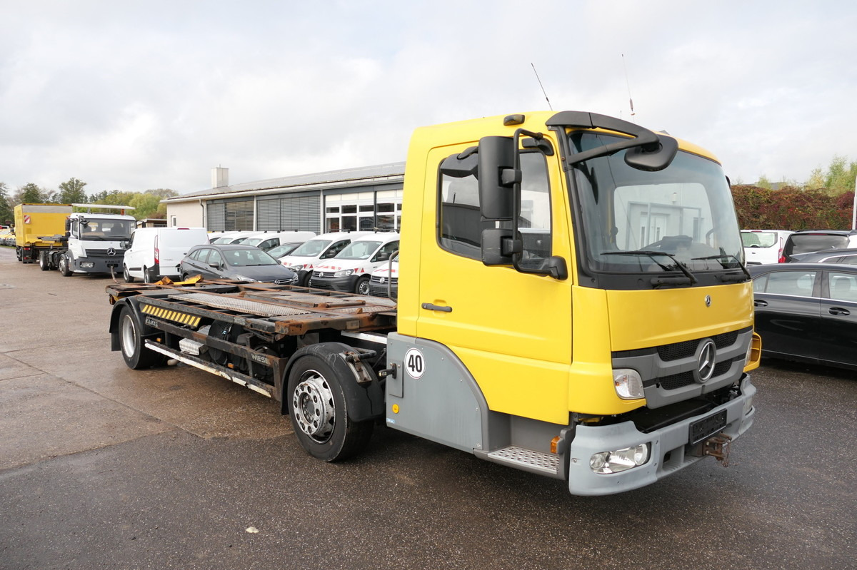 MERCEDES-BENZ KAMAG WBH 25 Wiesel Terberg Umsetzfahrz. Sattelk - Camion porte-conteneur/ Caisse mobile: photos 3 MERCEDES-BENZ KAMAG WBH 25 Wiesel Terberg Umsetzfahrz. Sattelk - Camion porte-conteneur/ Caisse mobile: photos 3