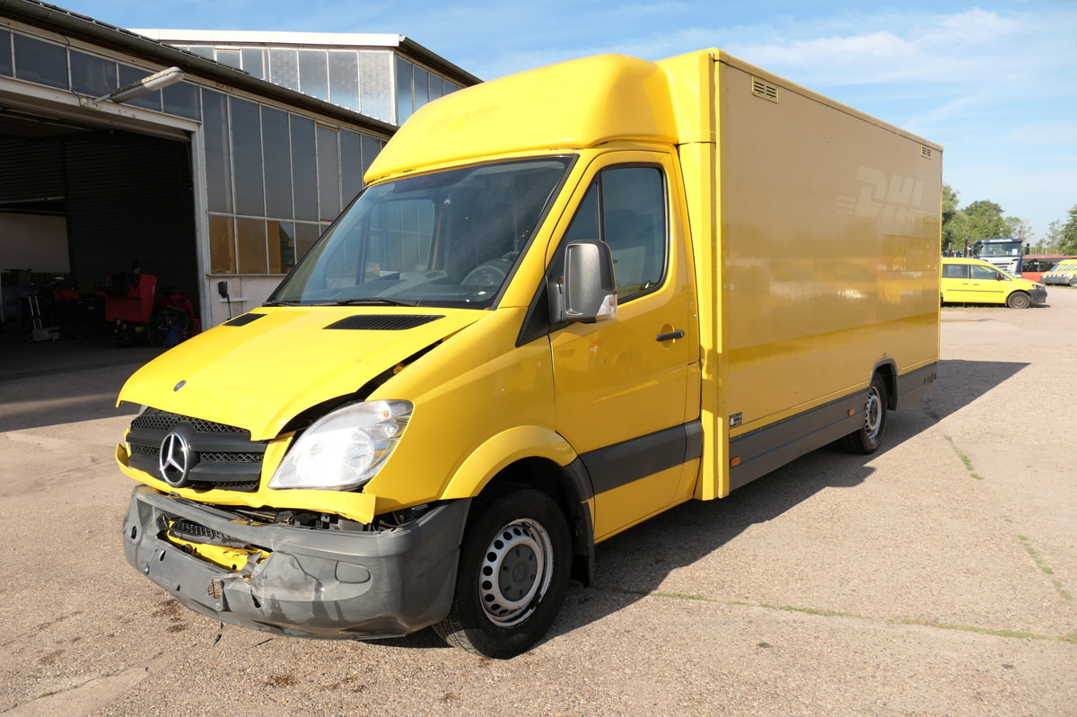 MERCEDES-BENZ SPRINTER 310 CDI MAXI EURO-5 KOFFER REGALE KAMER - Fourgon grand volume: photos 3 MERCEDES-BENZ SPRINTER 310 CDI MAXI EURO-5 KOFFER REGALE KAMER - Fourgon grand volume: photos 3