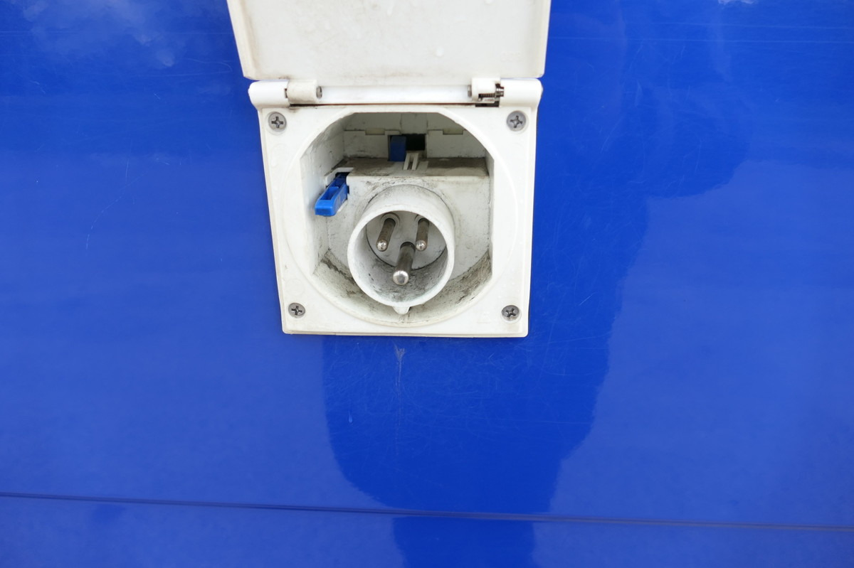 Camion hydrocureur MERCEDES-BENZ Vario 816 D Kanalinspektion Kanal TV Standheizun: photos 11 Camion hydrocureur MERCEDES-BENZ Vario 816 D Kanalinspektion Kanal TV Standheizun: photos 11