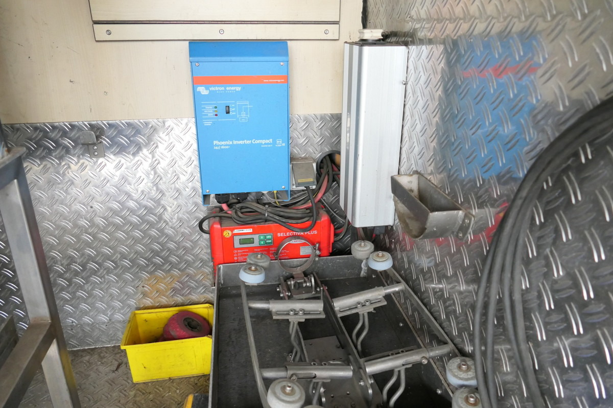 Camion hydrocureur MERCEDES-BENZ Vario 816 D Kanalinspektion Kanal TV Standheizun: photos 13 Camion hydrocureur MERCEDES-BENZ Vario 816 D Kanalinspektion Kanal TV Standheizun: photos 13