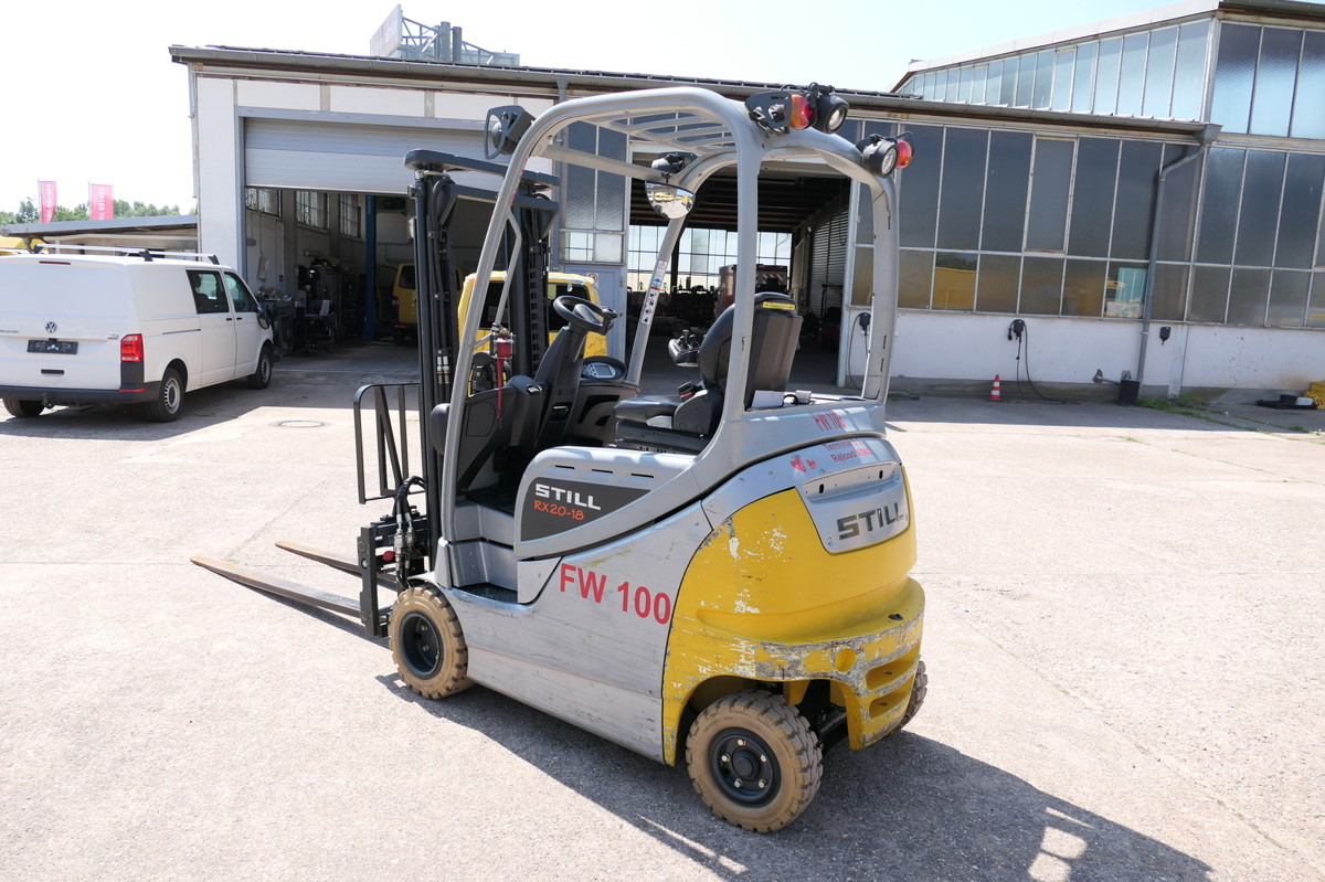 STILL RX 20-18P/H 4-RAD - Chariot embarqué: photos 3 STILL RX 20-18P/H 4-RAD - Chariot embarqué: photos 3