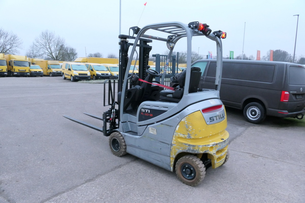 STILL RX 20-18P/H 4-RAD Lange Gabeln - Chariot embarqué: photos 3 STILL RX 20-18P/H 4-RAD Lange Gabeln - Chariot embarqué: photos 3