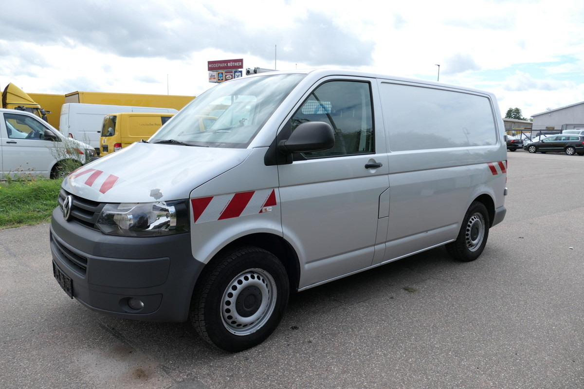VW T5 Transporter 2.0 TDI 4Motion Flügeltür Klima A - Fourgonnette: photos 2 VW T5 Transporter 2.0 TDI 4Motion Flügeltür Klima A - Fourgonnette: photos 2