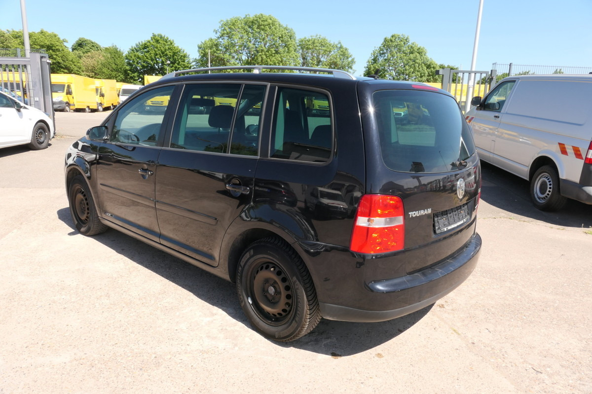 VW Touran Trendline - Voiture: photos 4 VW Touran Trendline - Voiture: photos 4