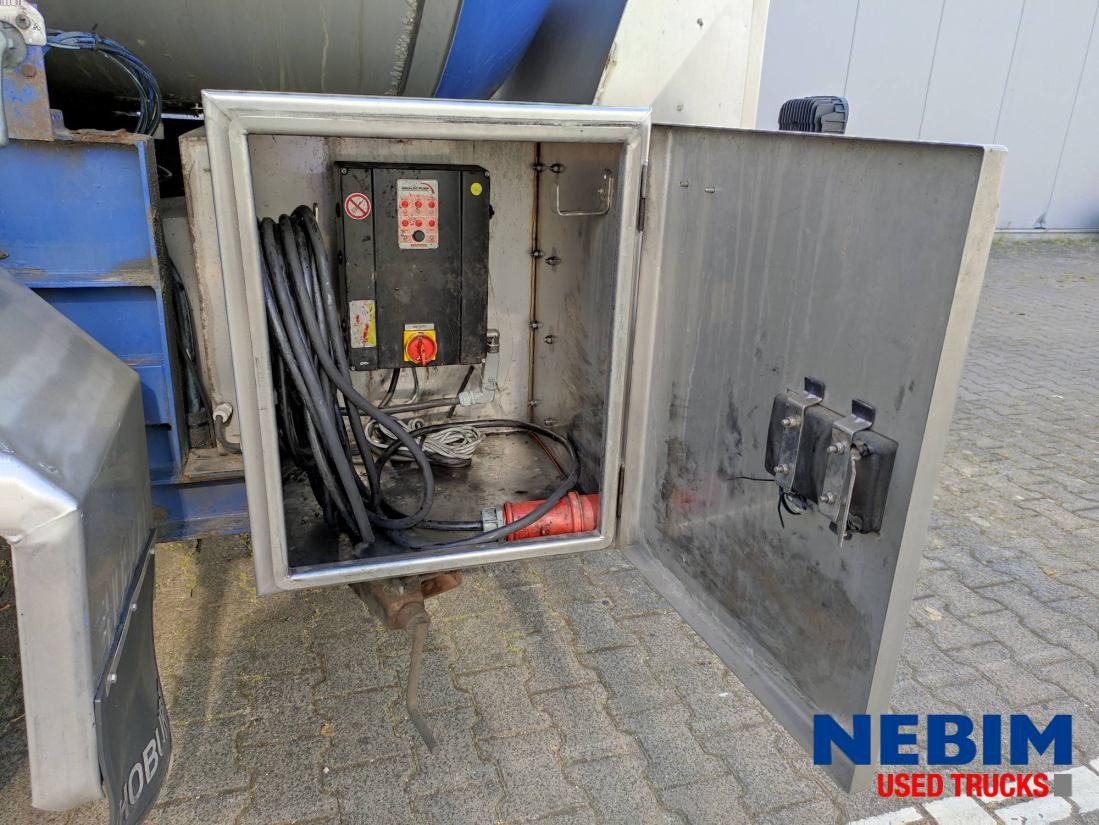 Burg BPO 12-27 Z - 26.165L - Inox Pump - Semi-remorque citerne: photos 3 Burg BPO 12-27 Z - 26.165L - Inox Pump - Semi-remorque citerne: photos 3