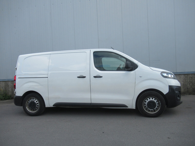 Opel Vivaro - Fourgon utilitaire: photos 2 Opel Vivaro - Fourgon utilitaire: photos 2