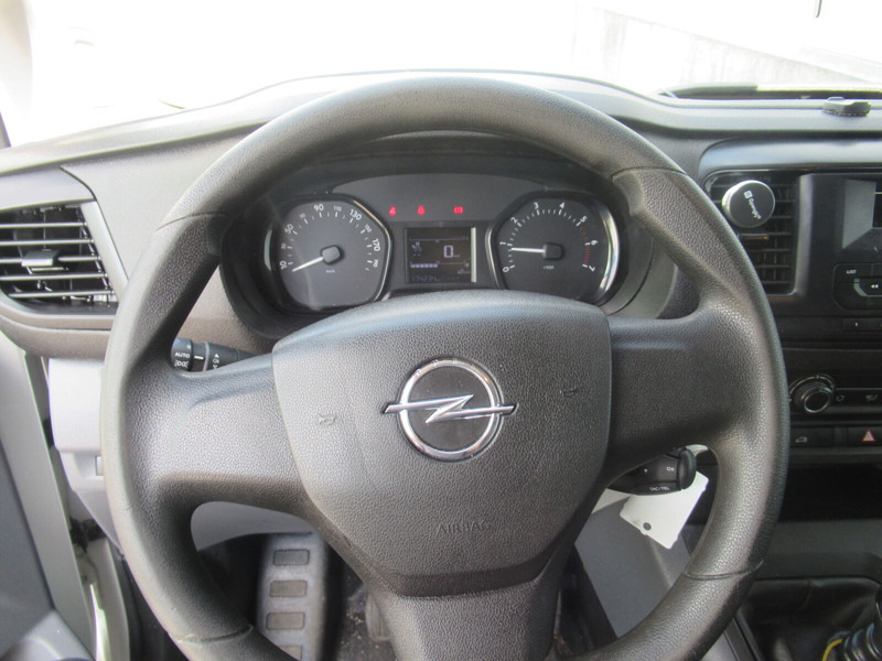 Fourgon utilitaire Opel Vivaro: photos 16