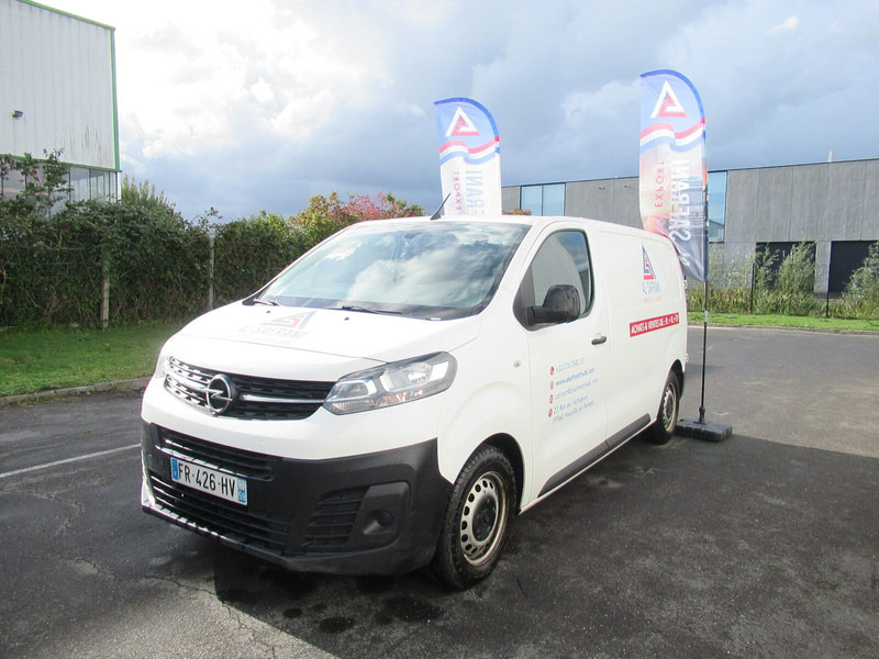 Opel Vivaro - Fourgon utilitaire: photos 1 Opel Vivaro - Fourgon utilitaire: photos 1