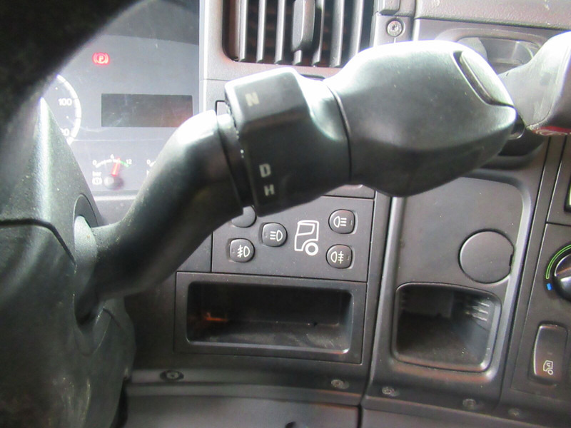 Camion à rideaux coulissants Scania p310: photos 17