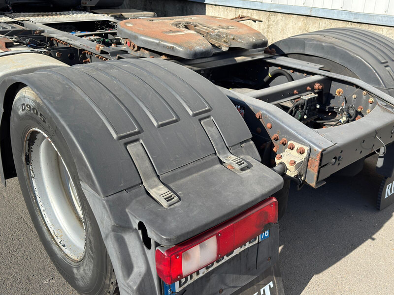Tracteur routier Renault Premium 460: photos 15