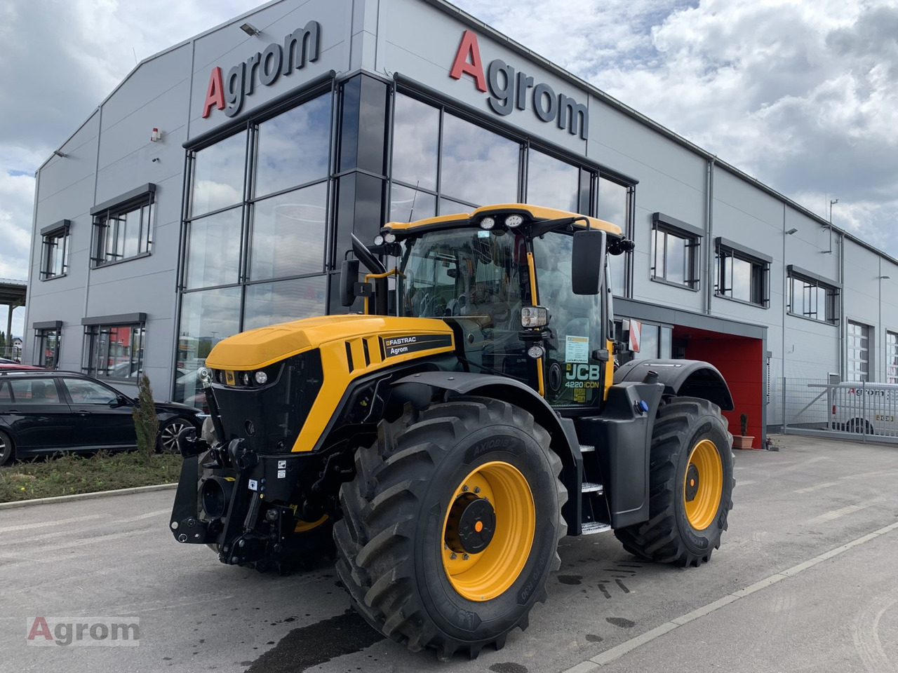 JCB Fastrac 4220 iCON - Tracteur agricole: photos 1 JCB Fastrac 4220 iCON - Tracteur agricole: photos 1