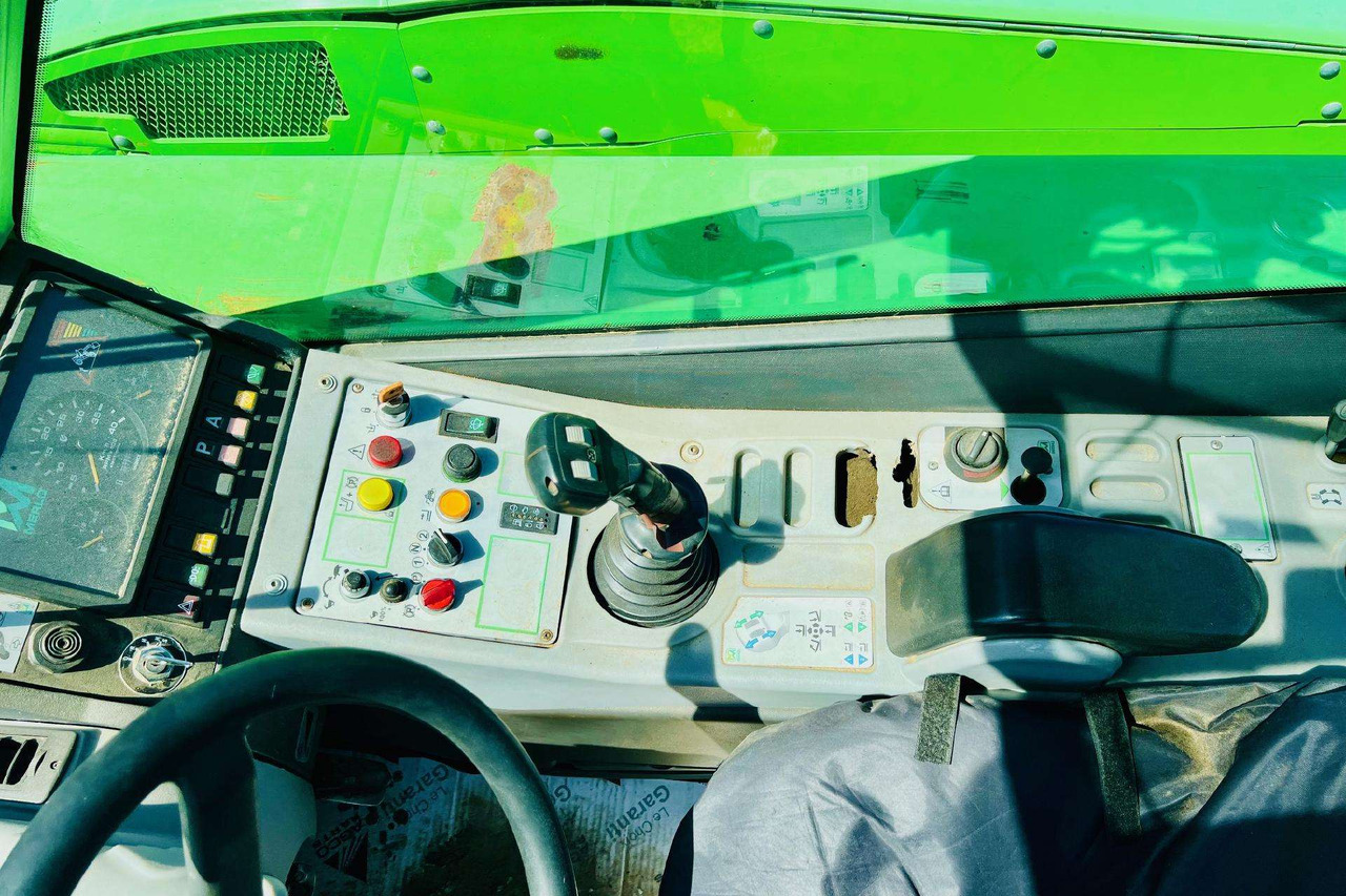 Merlo P34.7 TOP en crédit-bail Merlo P34.7 TOP: photos 8 Merlo P34.7 TOP en crédit-bail Merlo P34.7 TOP: photos 8