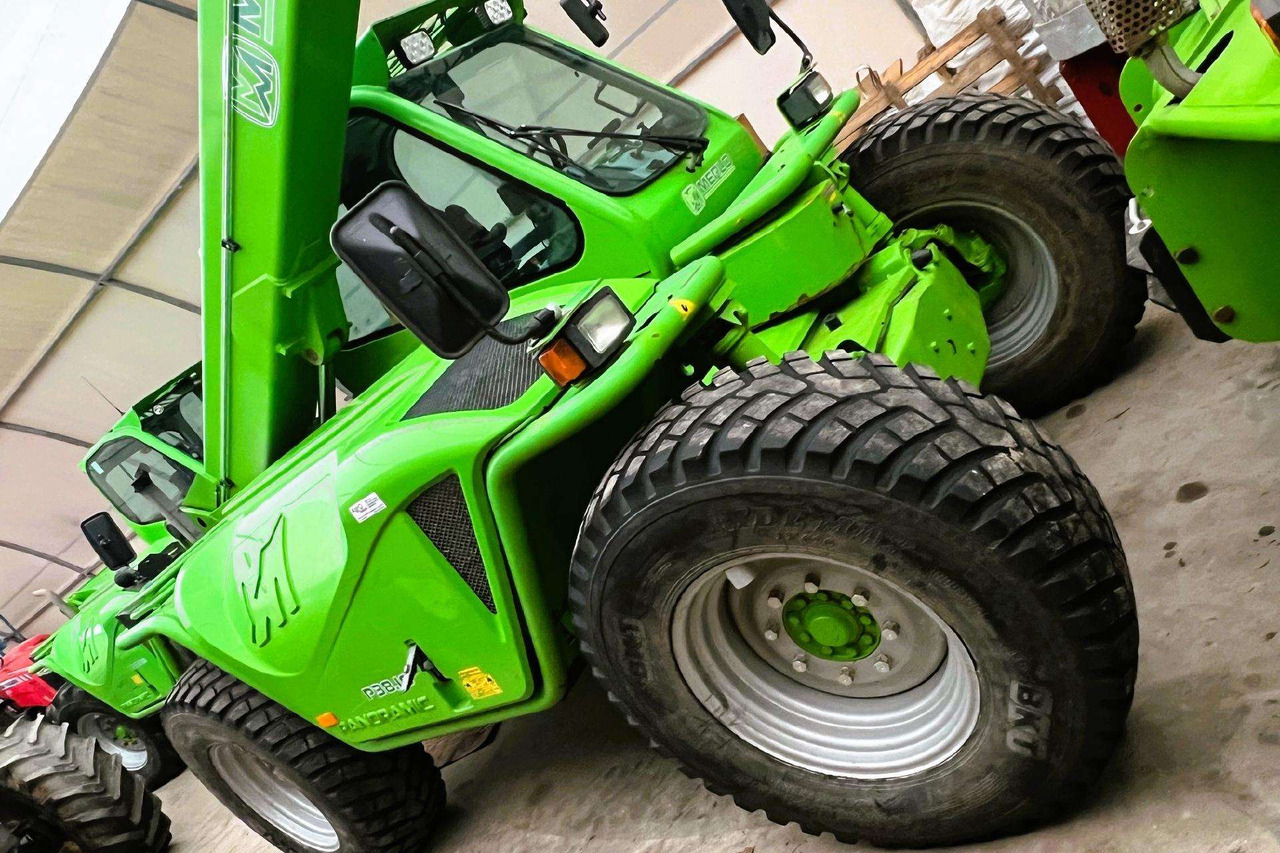 Merlo P38.10 Turbo Farmer - Souffleuse à neige: photos 2 Merlo P38.10 Turbo Farmer - Souffleuse à neige: photos 2