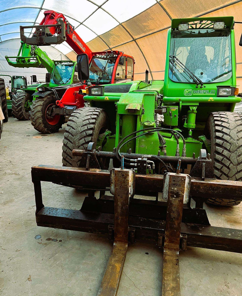 Merlo P38.10 Turbo Farmer - Chariot télescopique: photos 1 Merlo P38.10 Turbo Farmer - Chariot télescopique: photos 1