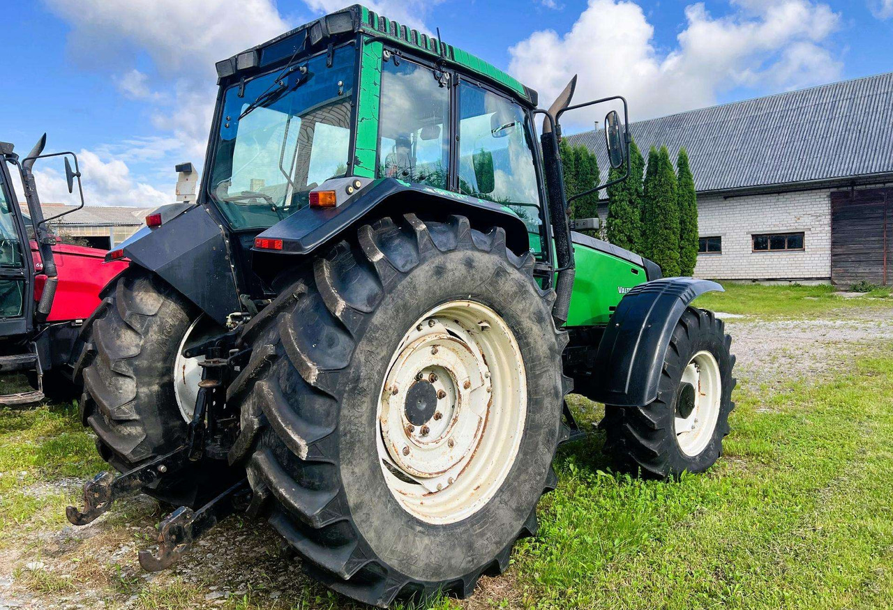 Valtra Valmet 8450 Mega - Tracteur agricole: photos 3 Valtra Valmet 8450 Mega - Tracteur agricole: photos 3
