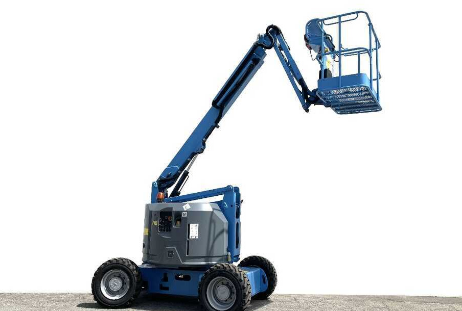 GENIE Z 34/22 (4x4) - Nacelle articulée: photos 1 GENIE Z 34/22 (4x4) - Nacelle articulée: photos 1